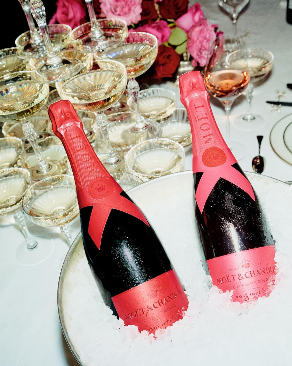 Moët & Chandon Moët Impérial Brut Red Limited Edition 75 cL gift box, gift bag