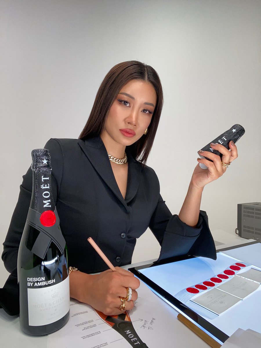 Moët & Chandon Nectar Impérial Rosé Demi-Sec Limited Edition Design by AMBUSH 75 cL gift bag