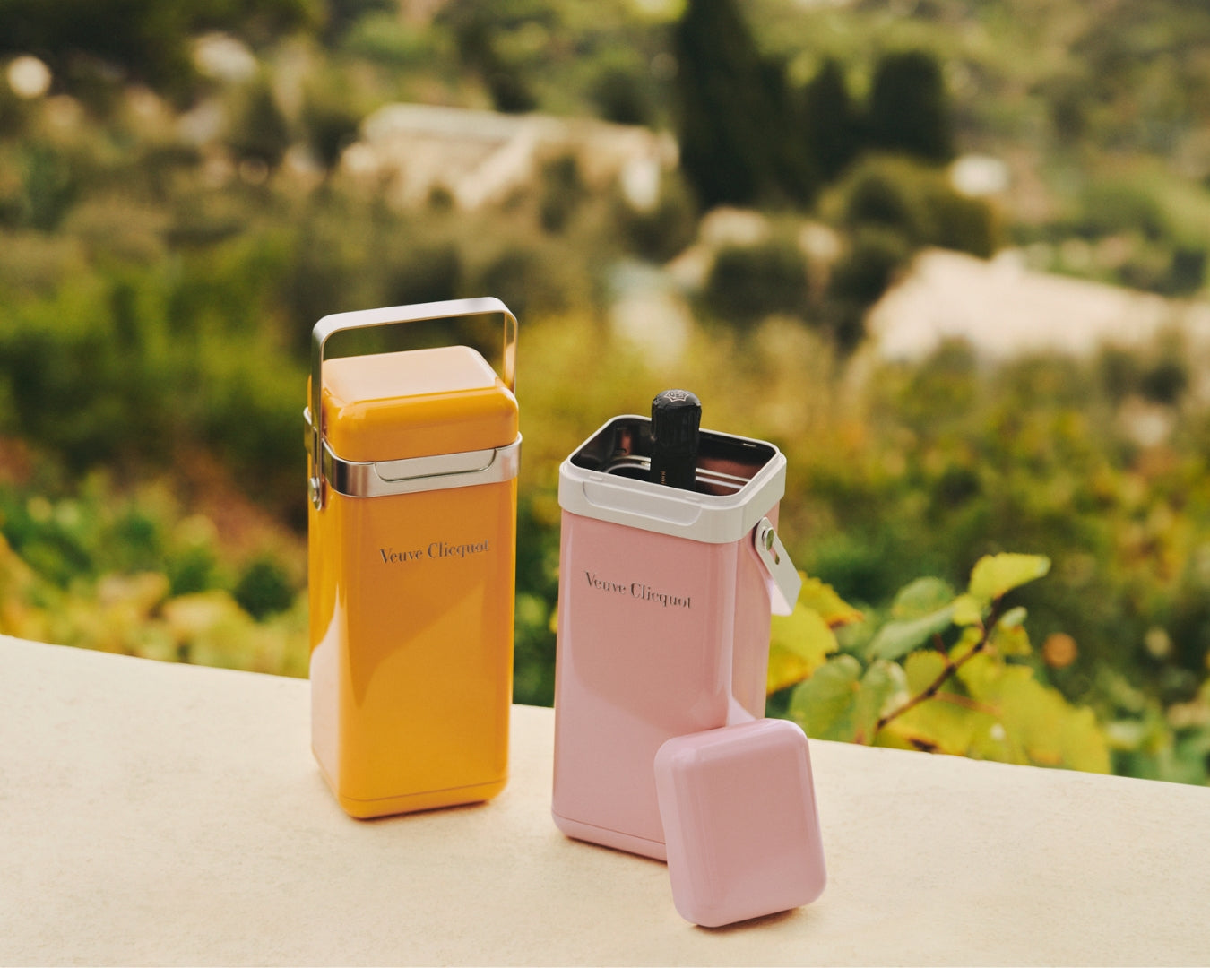 Veuve Clicquot Road to the Sun Rosé Brut Cooler 75 cL gift bag
