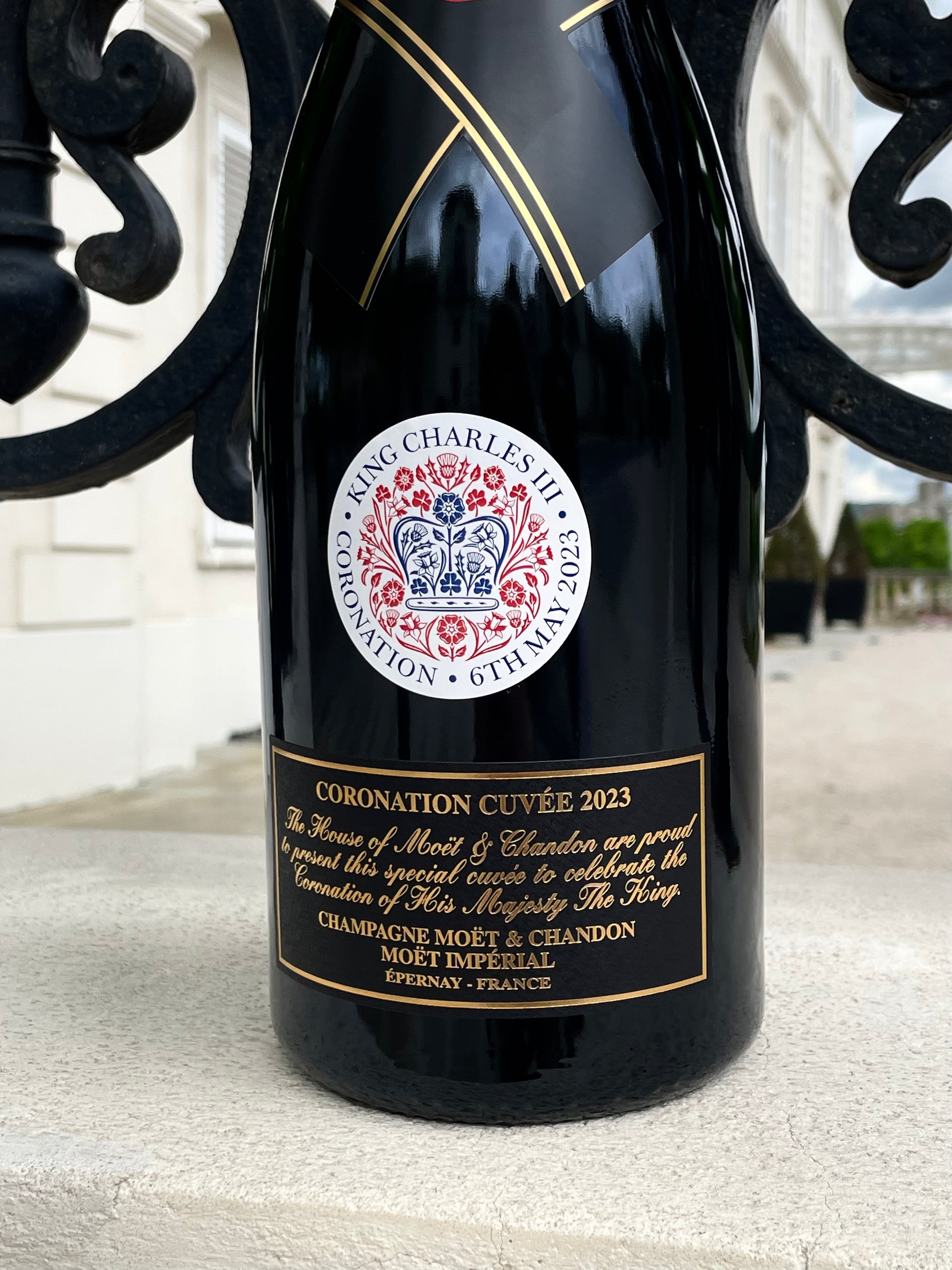 MOËT & CHANDON MOËT IMPÉRIAL BRUT KING CHARLES III CORONATION 150 cL GIFT BAG
