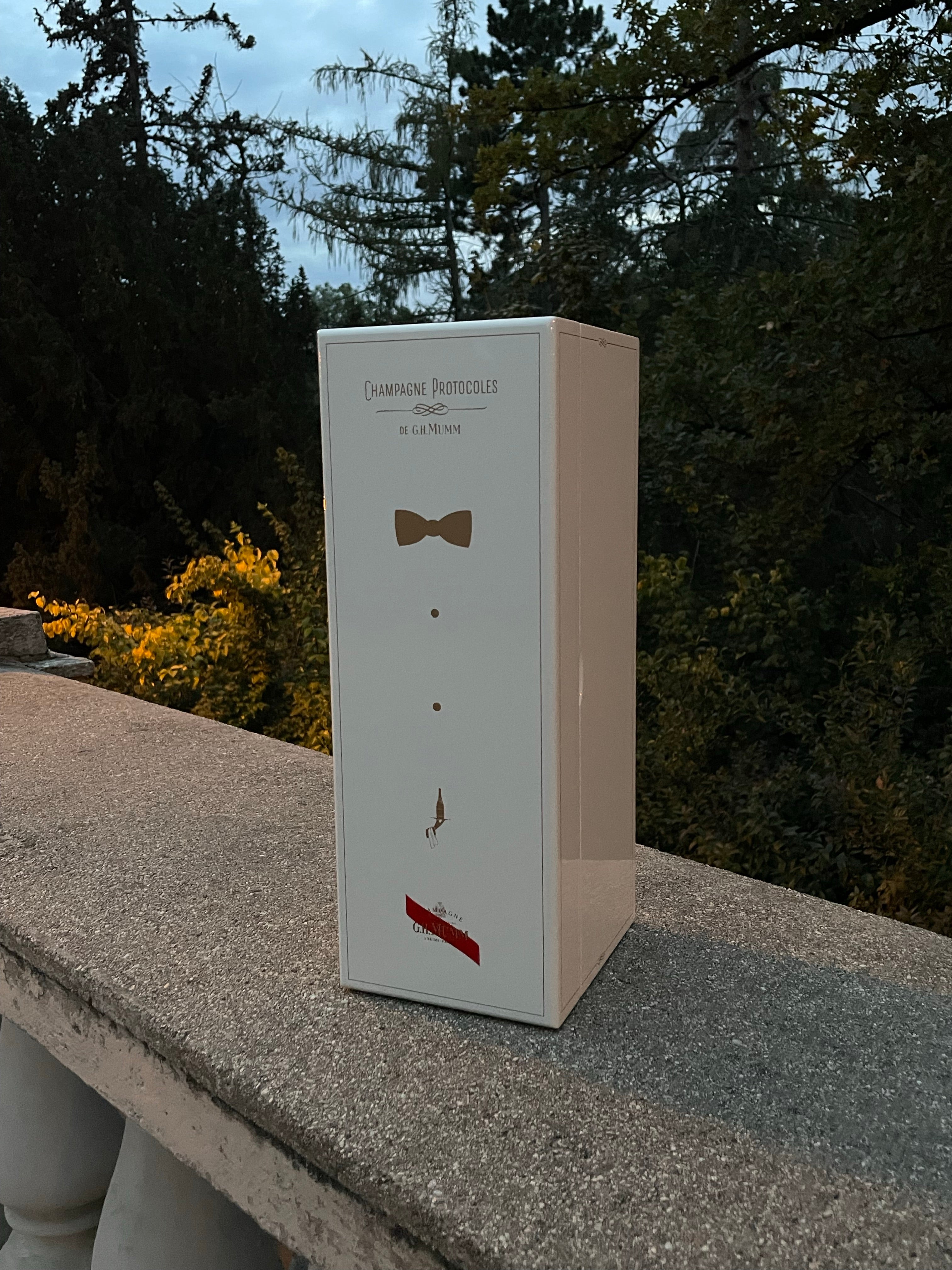 G.H.Mumm Cordon Rouge Brut Champagne Protocoles coffret 75 cL sada s hracími kartami 🃏