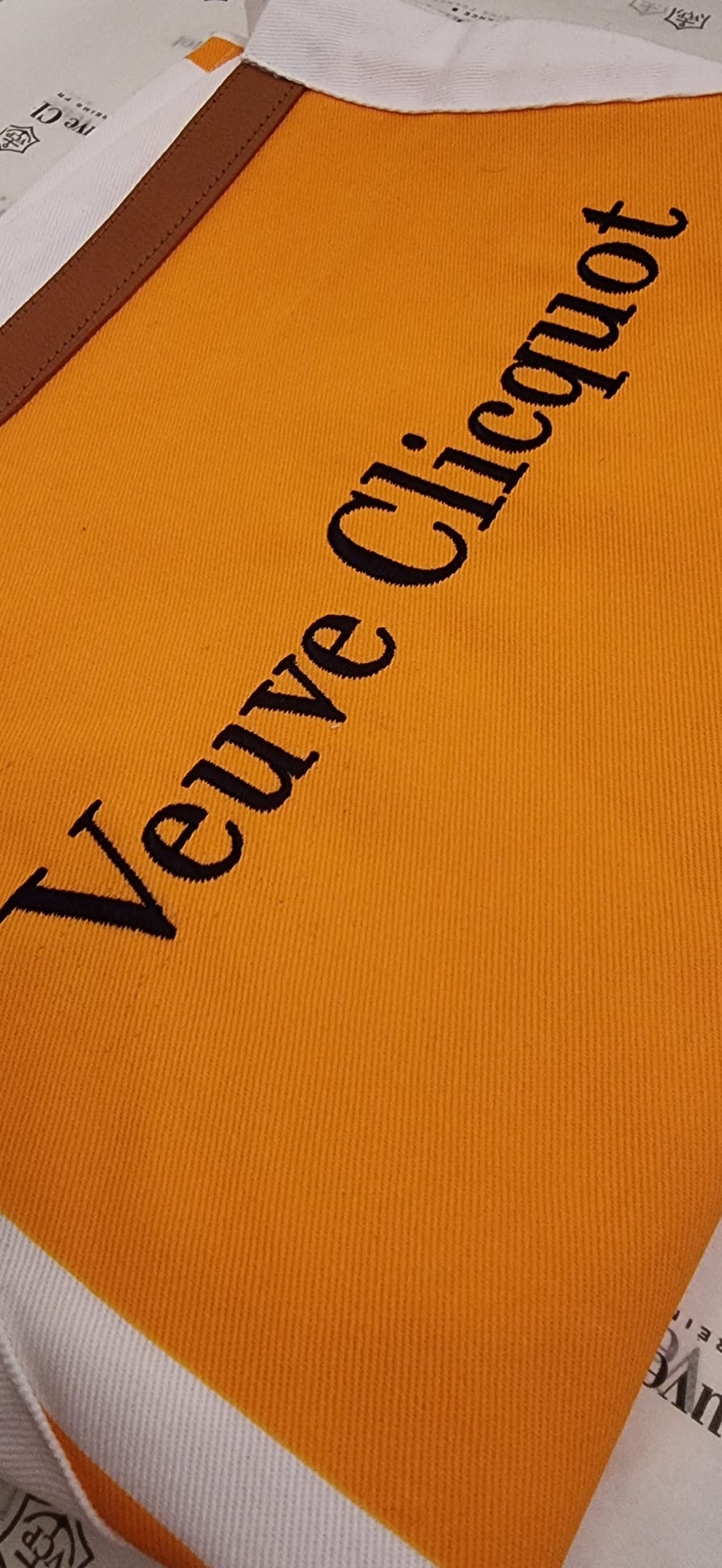 VEUVE CLICQUOT RETRO TABLIER