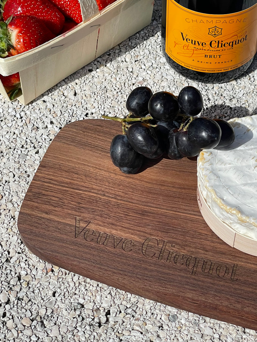 VEUVE CLICQUOT WOOD CUTTING BOARD