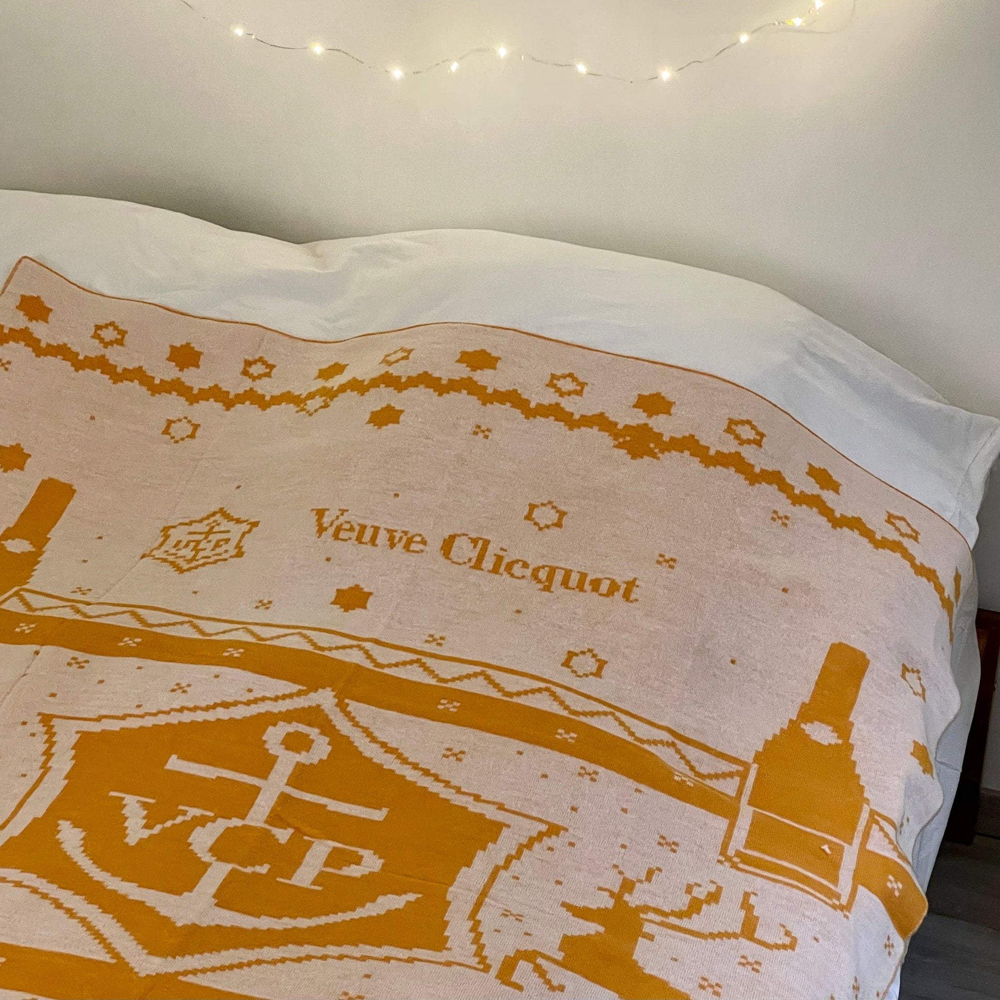 VEUVE CLICQUOT JACQUARD PLAID