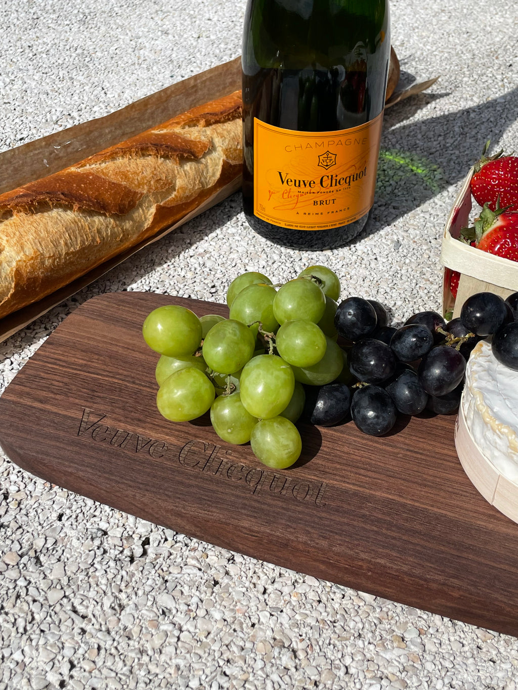VEUVE CLICQUOT WOOD CUTTING BOARD