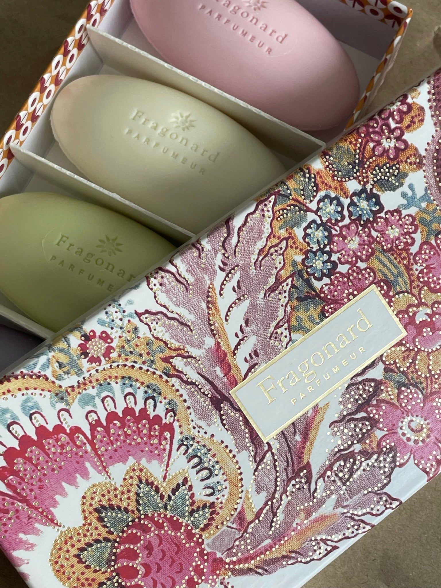 FRAGONARD – FLEURS – QUATRE SAVONS PARFUMÉS 4 x 50 g