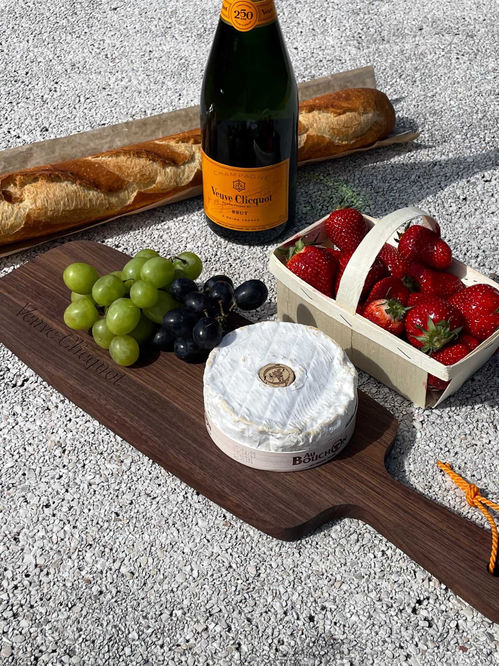 VEUVE CLICQUOT WOOD CUTTING BOARD
