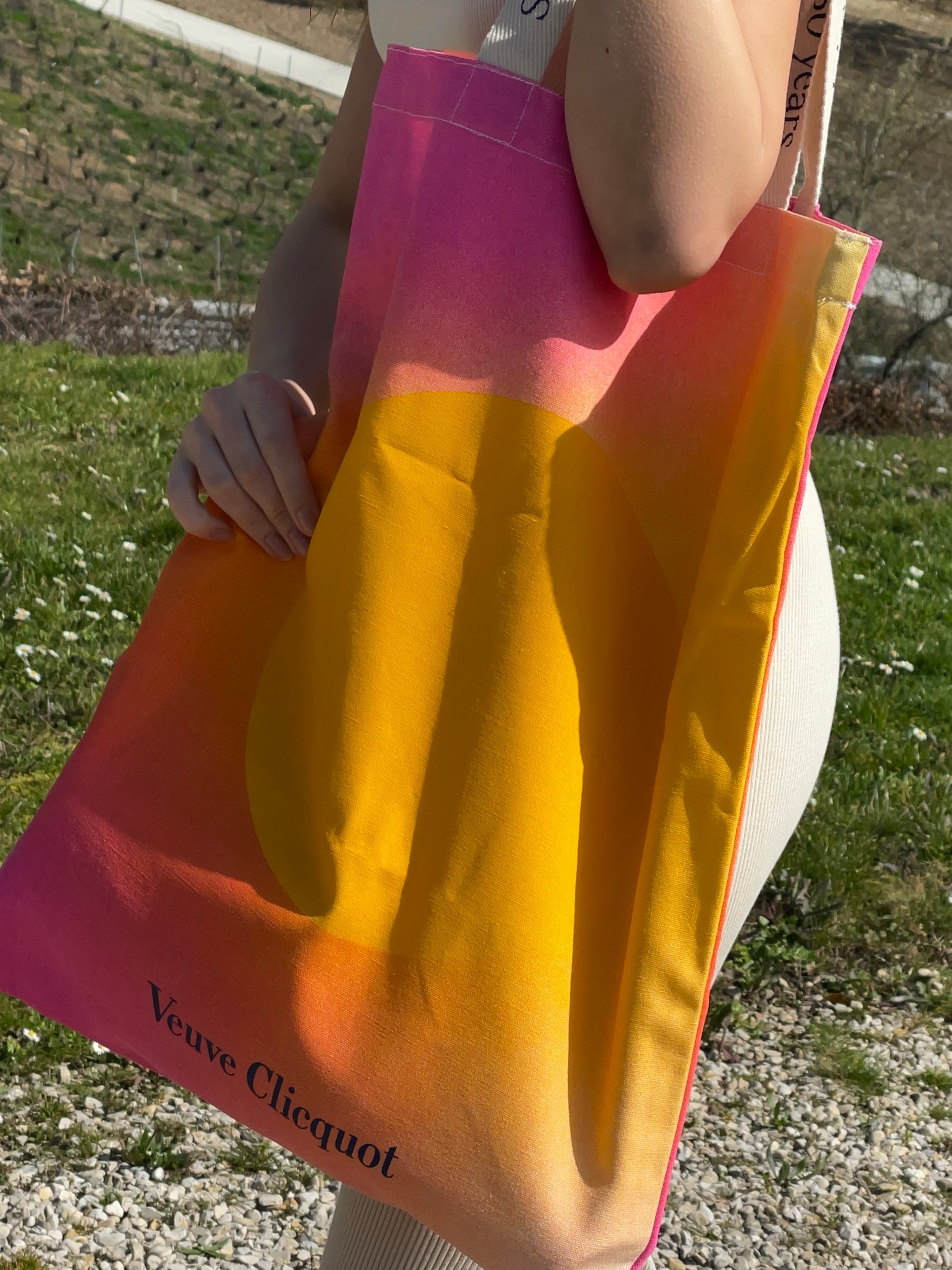 VEUVE CLICQUOT 250 SOLAIRE CULTURE ANNIVERSARY TOTE BAG