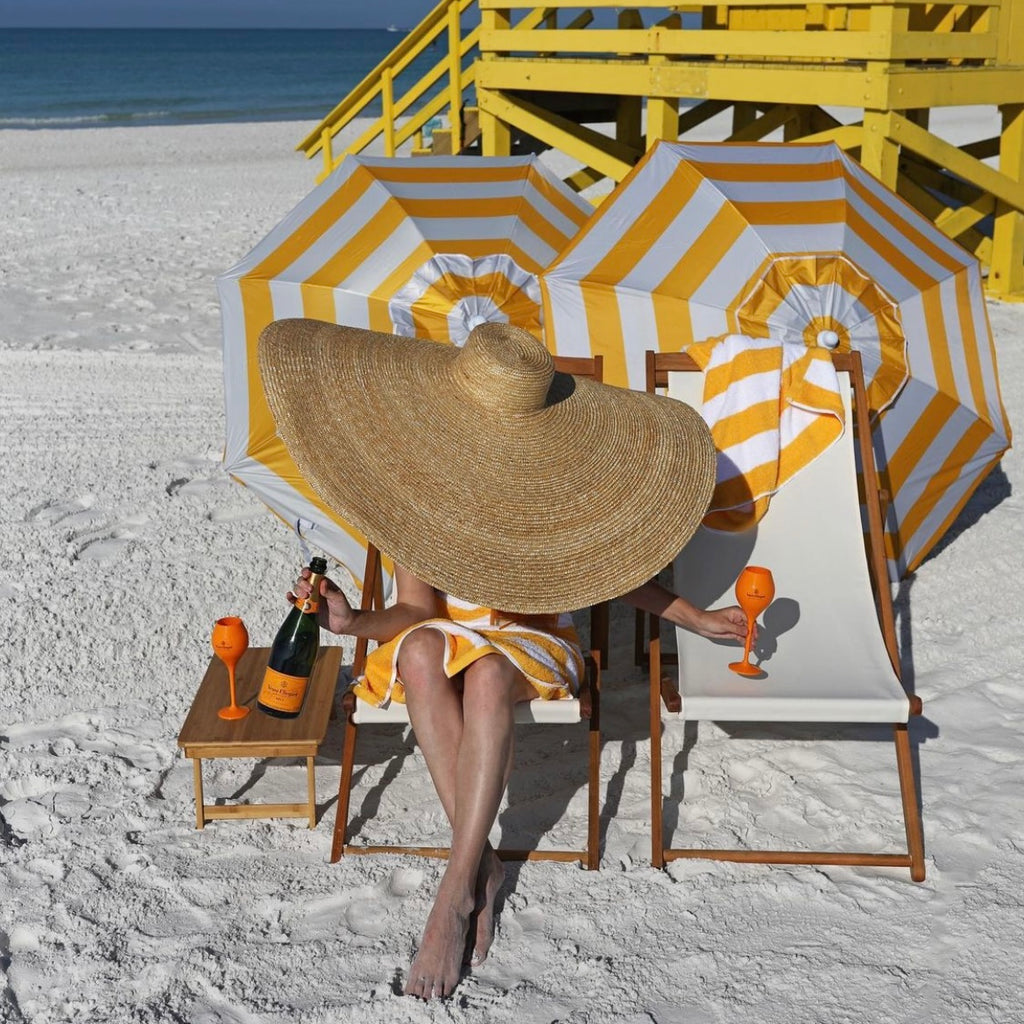 VEUVE CLICQUOT FLUTE PLASTIQUE JAUNE