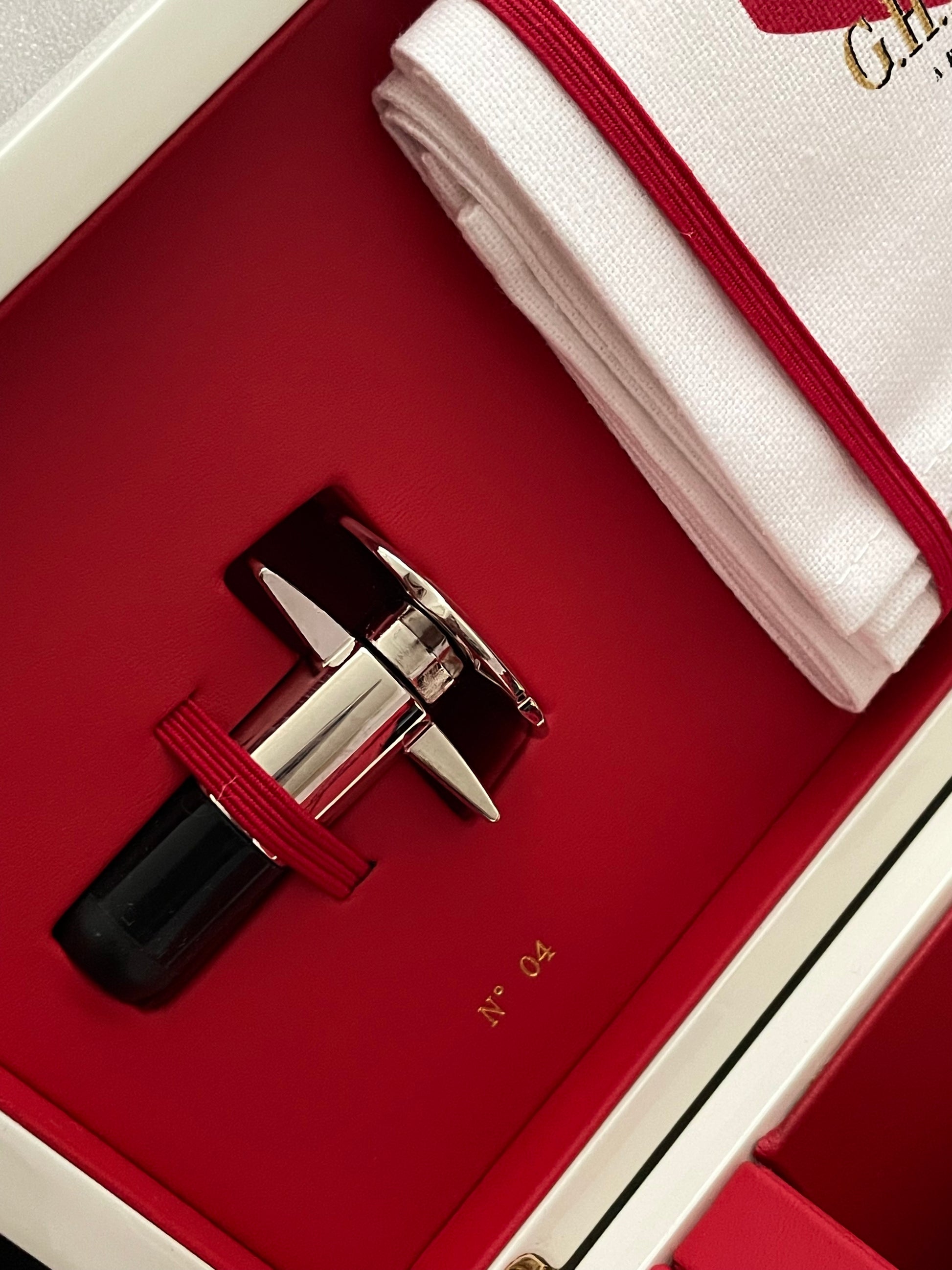G.H.MUMM CORDON ROUGE BRUT CHAMPAGNE PROTOCOLES COFFRET 75 cL SADA S HRACÍMI KARTAMI 🃏